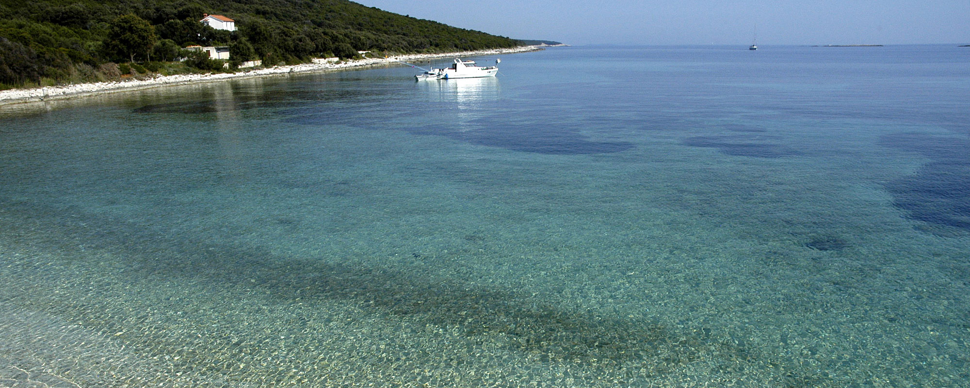 Sandy beach Premuda Zad crikve accommodation and apartments nearby