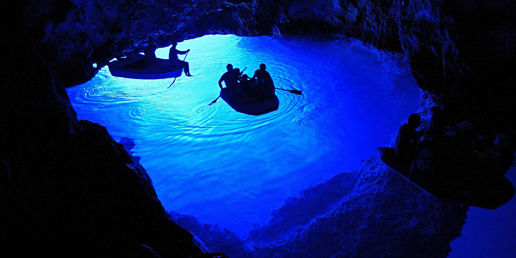 Blue cave Bisevo accommodation and apartments nearby | Direct-Croatia.com